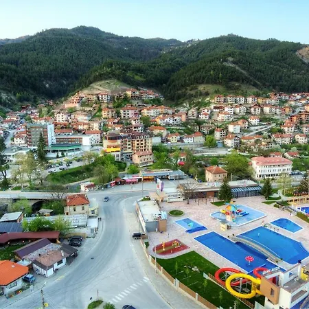 Πανσιόν St Mariya Magdalena Ντέβιν