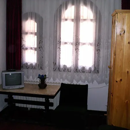 St Mariya Magdalena Devin